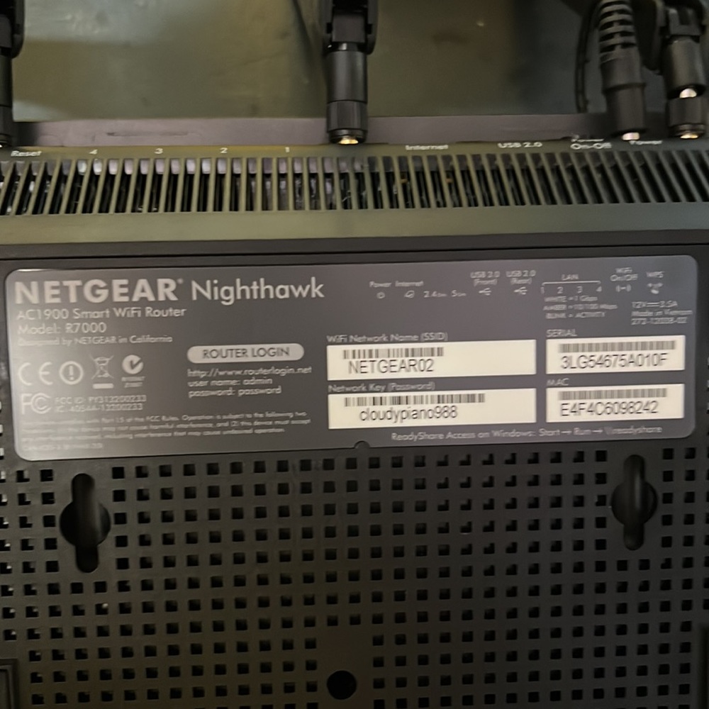 NetGear Nighthawk Wi-Fi Router - Picture 6 of 7